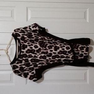 LAST CHANCE Leopard print top